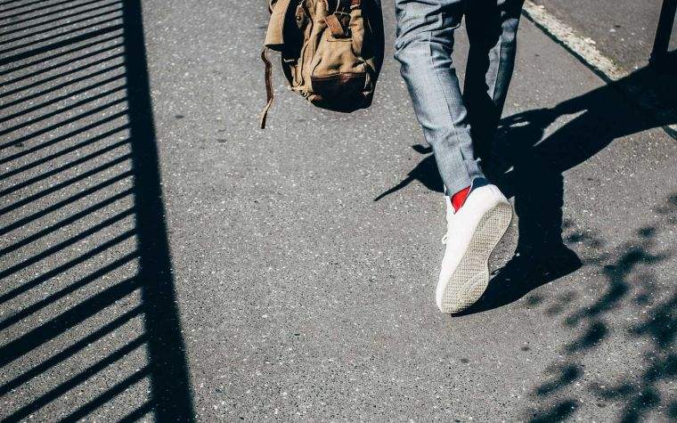 scarpe di abbigliamento alla moda per gli uomini