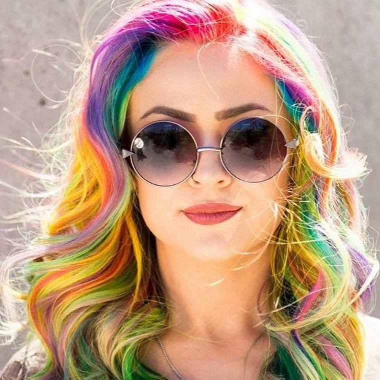 colorazione parziale dei capelli arcobaleno