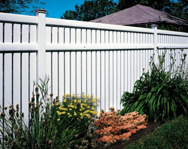 fehér pvc kerti kerítés