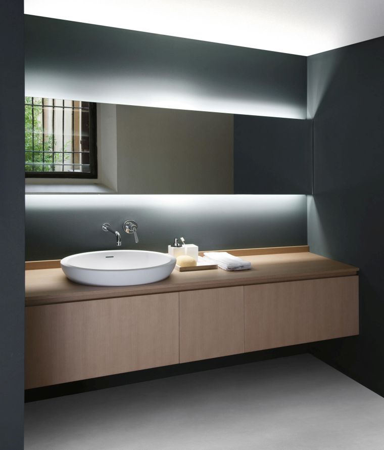 illuminazione indiretta led strip illuminazione specchio design mobiletto del bagno