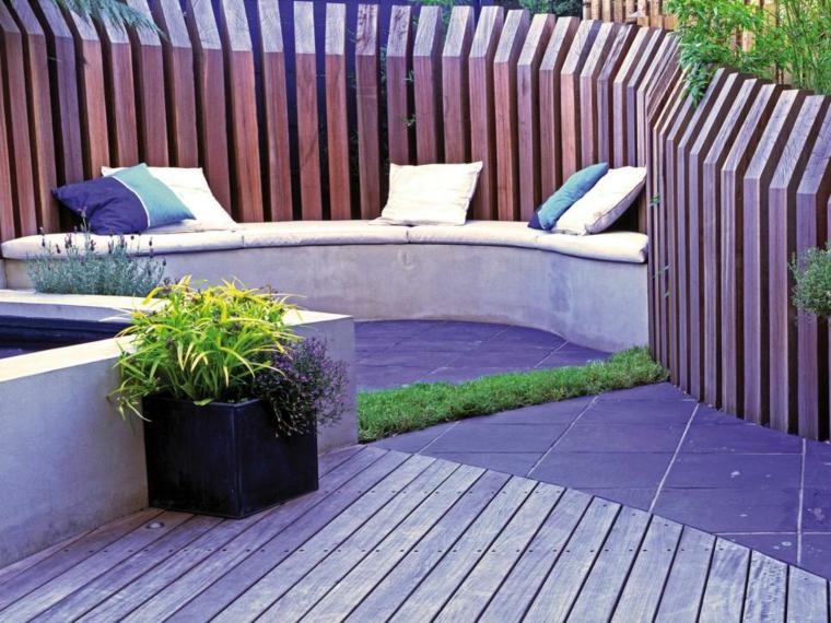 recinzione da giardino in legno dal design moderno