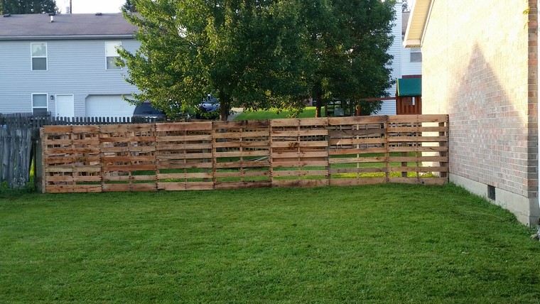 jeftina vrtna ograda diy paleta natrag