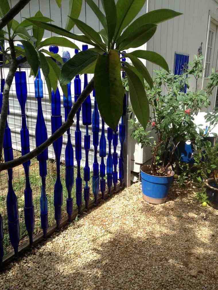 vrtna ograda jeftine diy boce staklene biljke
