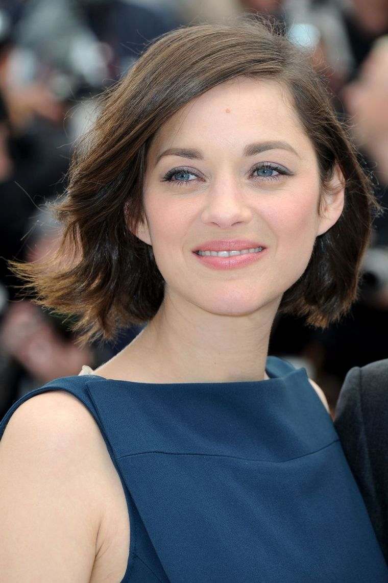 taglio facile da donna alla moda Marion Cotillard