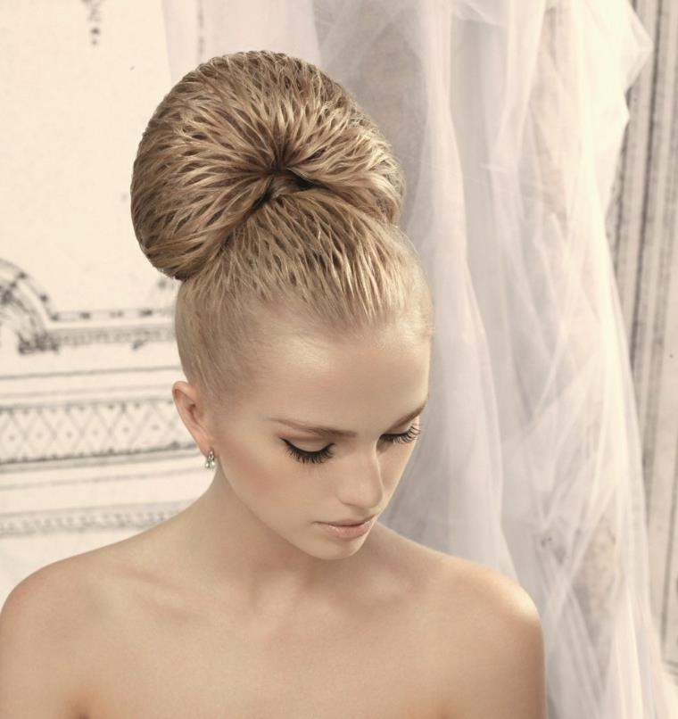 frizura-vjenčanje-punđa-volumen-kosa-duge ekstenzije
