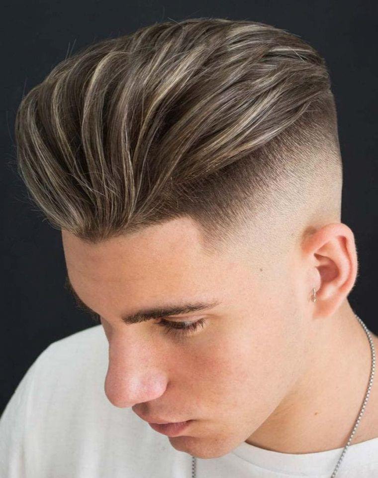 pompadour šukuosena vyrams