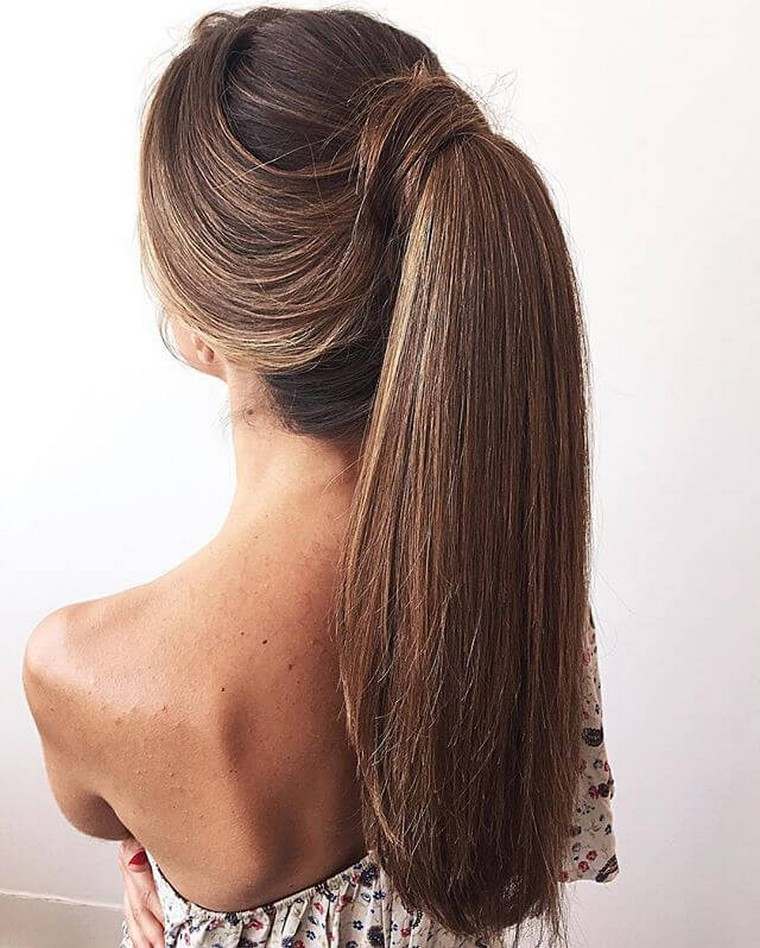 acconciatura-coda-donna-acconciatura-foto