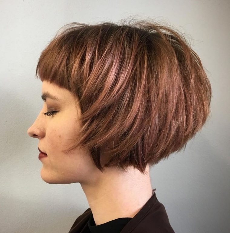 frizura žena ljeto 2019 kvadrat s klasičnim šiškama