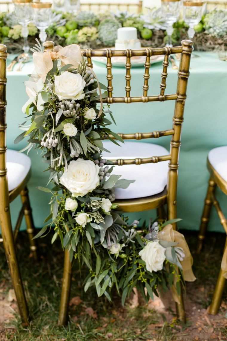 vidéki stílusú virág-esküvői szék-dekoráció