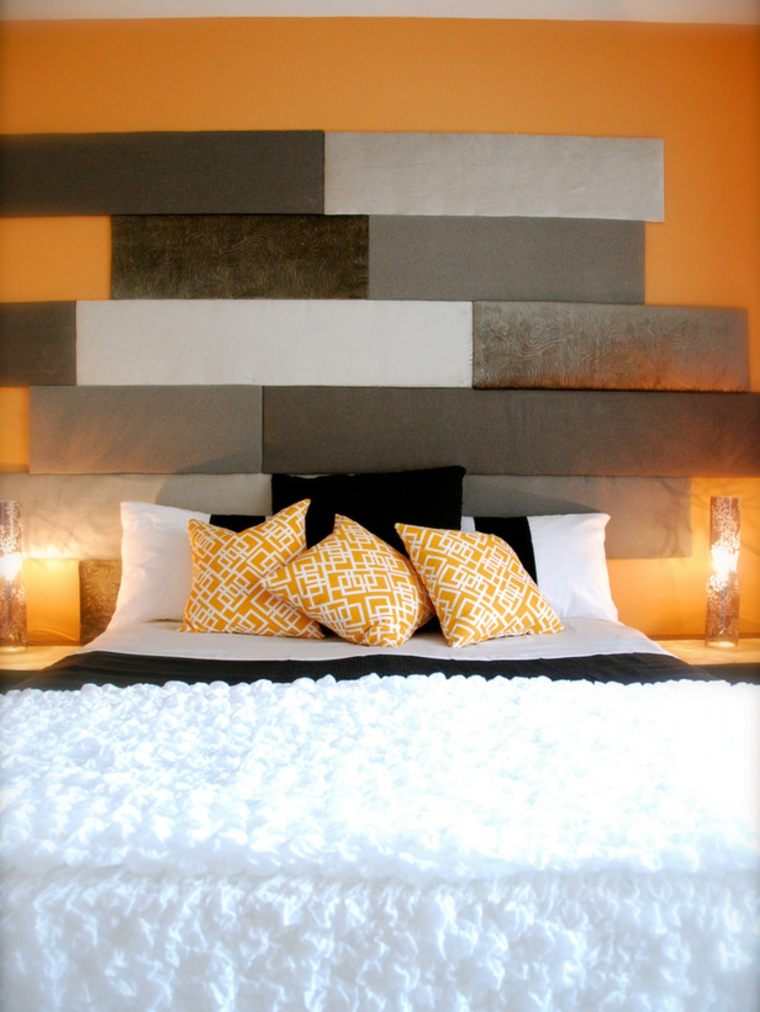 灰色の色合いのアイデアDIYヘッドボード寝室オレンジ色の壁のベッドクッション装飾照明