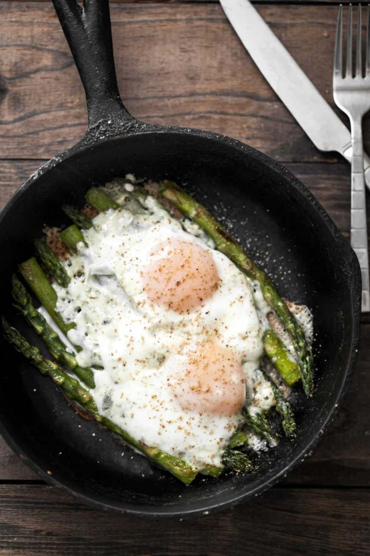 idea ricetta vegetariana uova verdure verdi come cucinare gli asparagi