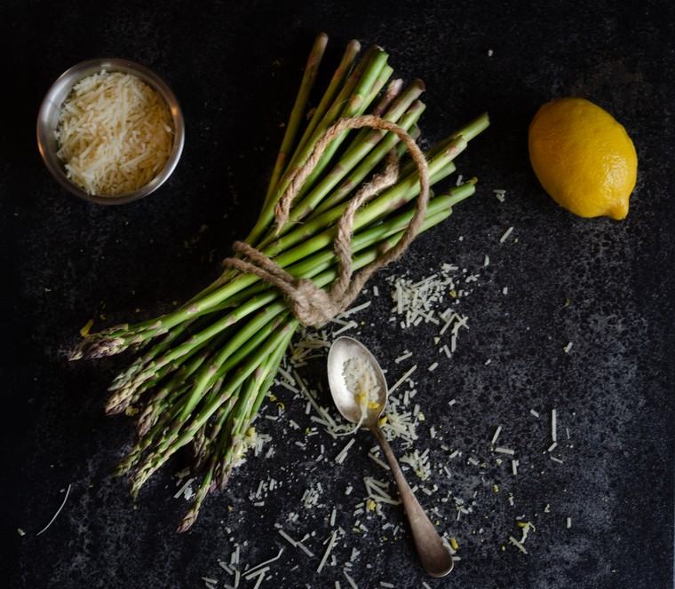 come cucinare gli asparagi foto unsplash