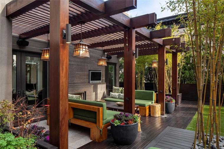 medinės terasos dangčio idėjos pavėsinės idėjos sodo baldų pagalvėms šiuolaikinės tendencijos idėjos