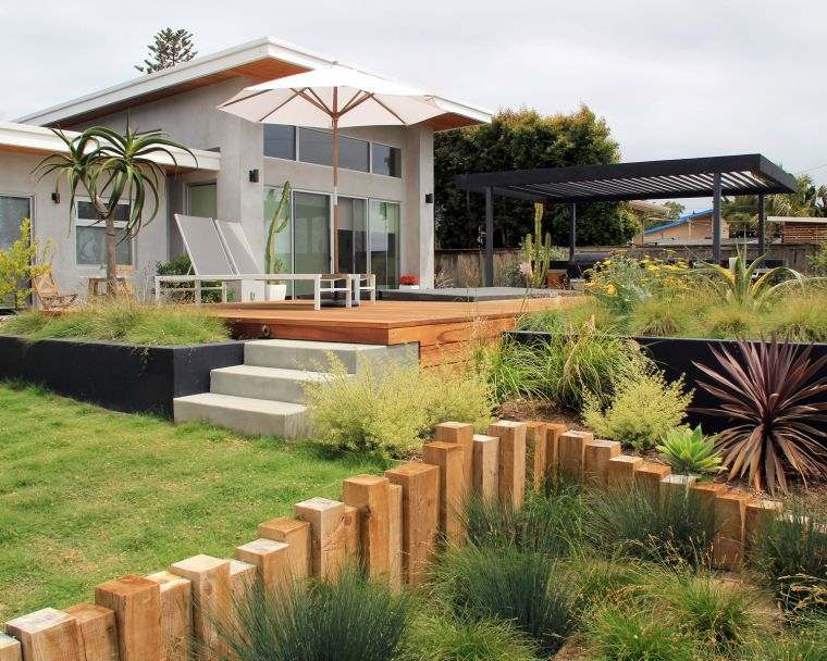 deko-vrt-nježno nagnute-dizajn kuće