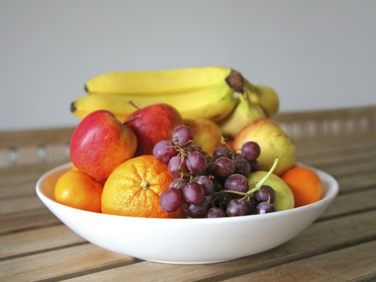 come sbarazzarsi dei moscerini del guinzaglio della frutta?