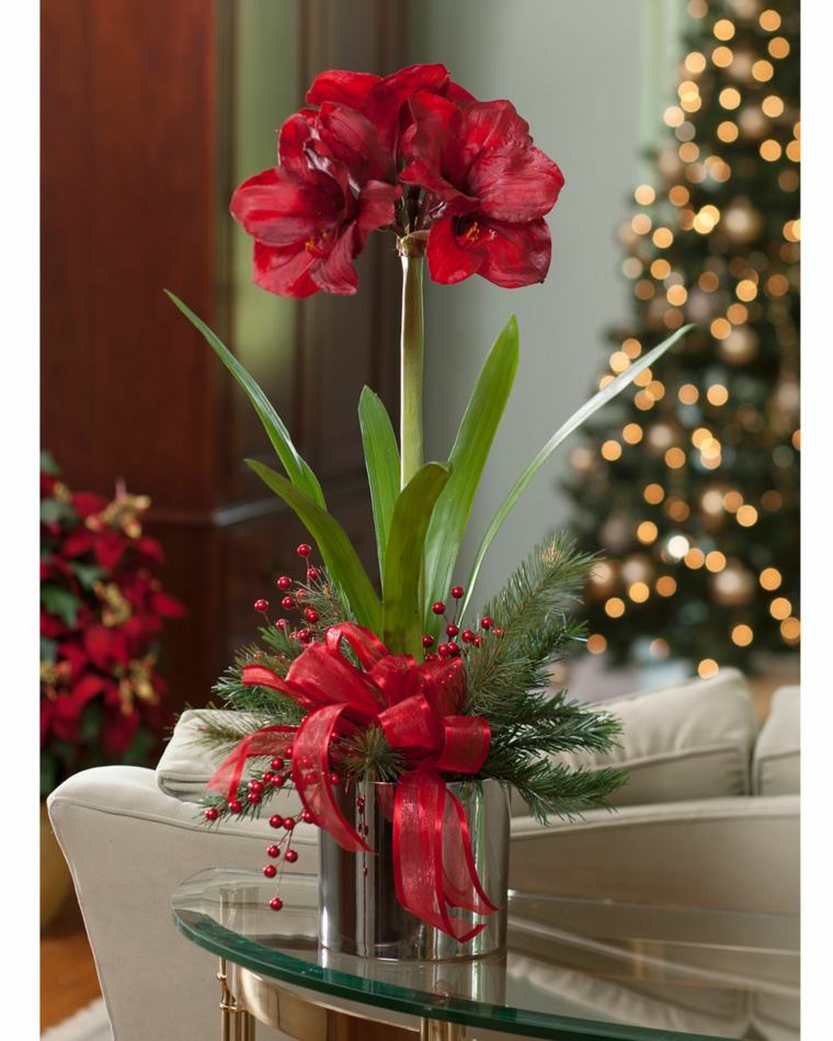 Božićni cvjetni aranžman stolić za kavu vaza interijer crvena i zelena