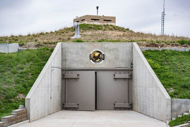 condominio di lusso del bunker dell'ingresso principale