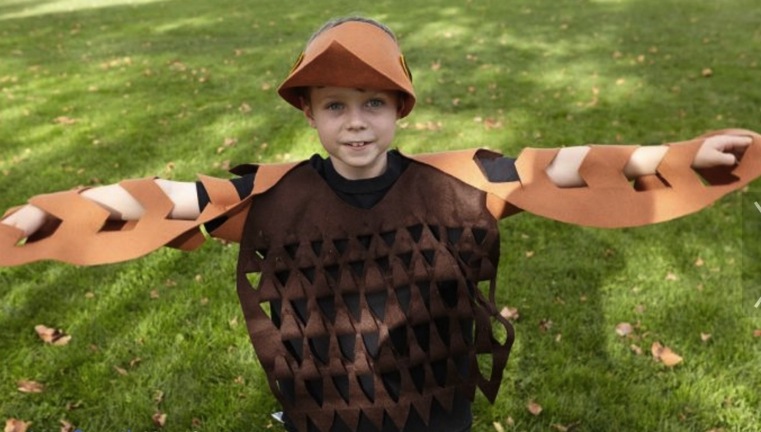 costume da bambino di halloween da gufo