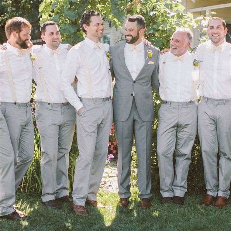 vestuvinis kostiumas vyrams-šviesiai pilka-vestuvių-pavasario-vasaros