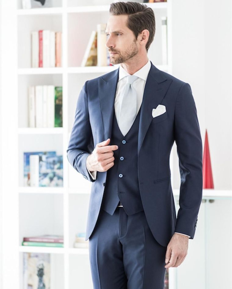muška-moda-2018-trend-odijelo-crna-tamno-plava