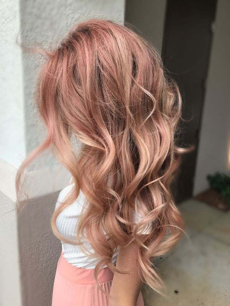 balayage-capelli-biondi-sfumature-rosa-chiaro