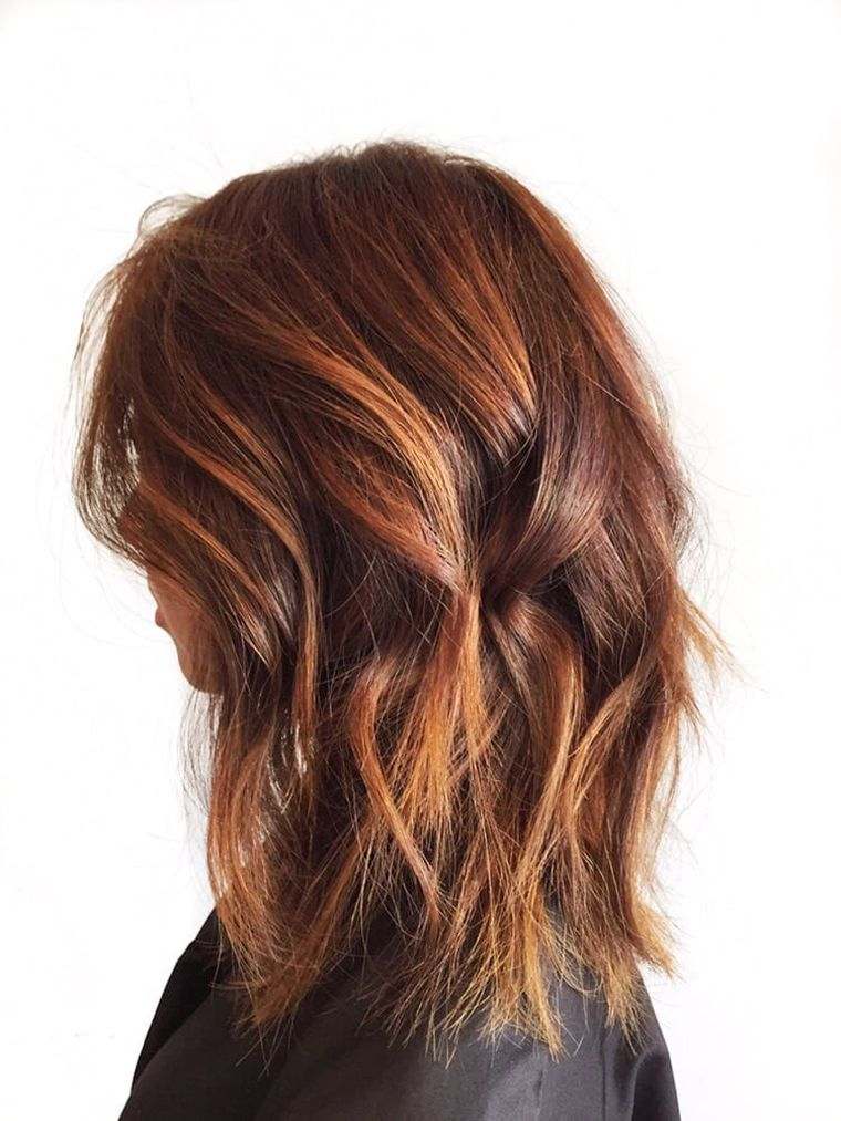 colore balayage ramato-taglio-media-lunghezza-femme