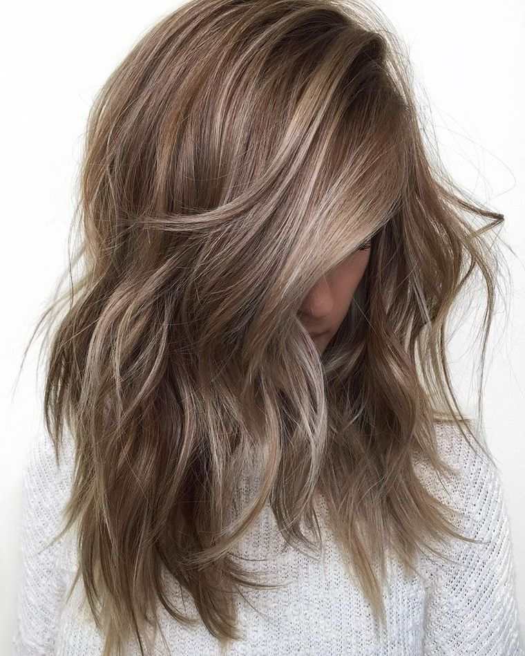 biondo-chiaro-balayage-capelli-biondi-sottili