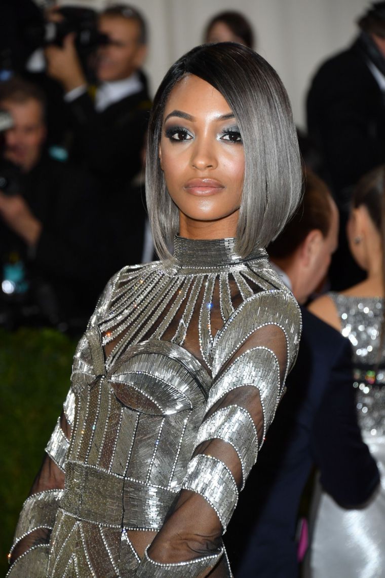 Jourdun Dunn Modern szürke hajszín