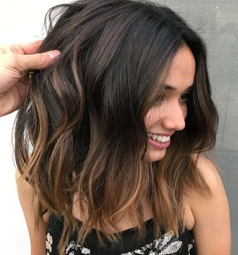 balayage-karamel-kosa-srednja duga boja-tendacne