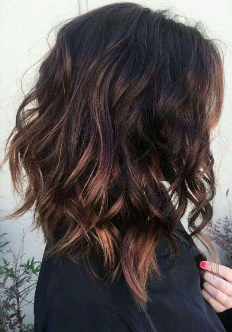 colore-tendenza-balayage-onde-capelli