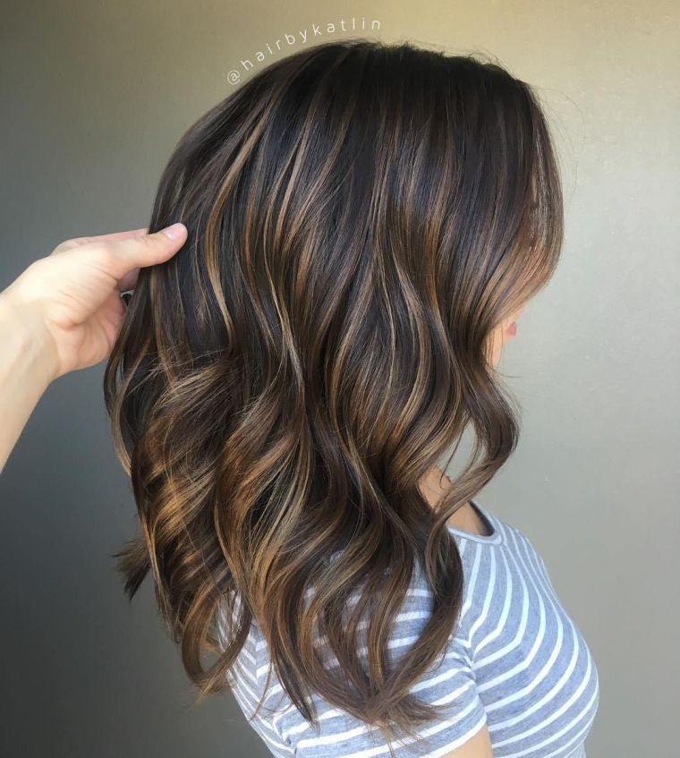 karamelė-balayage-trend-2018