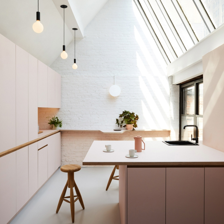 minimalistinė virtuvės salos spalva