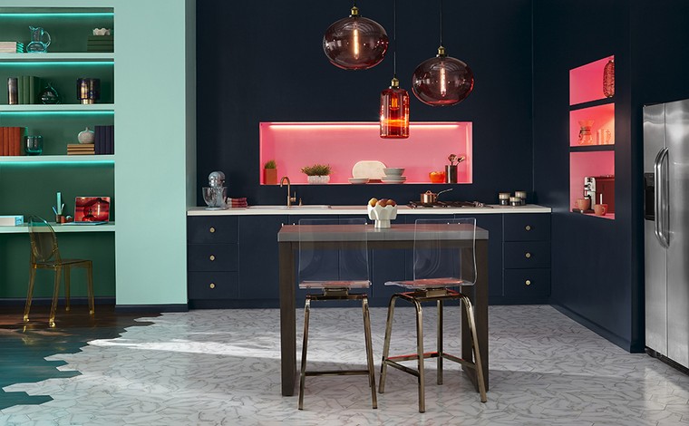 spalvų tendencija 2019 virtuvės dizainas retro prašmatnus modernus