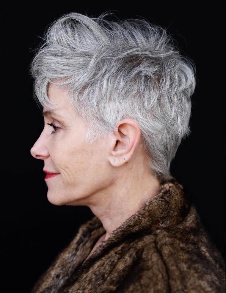50 éves nő frizurája