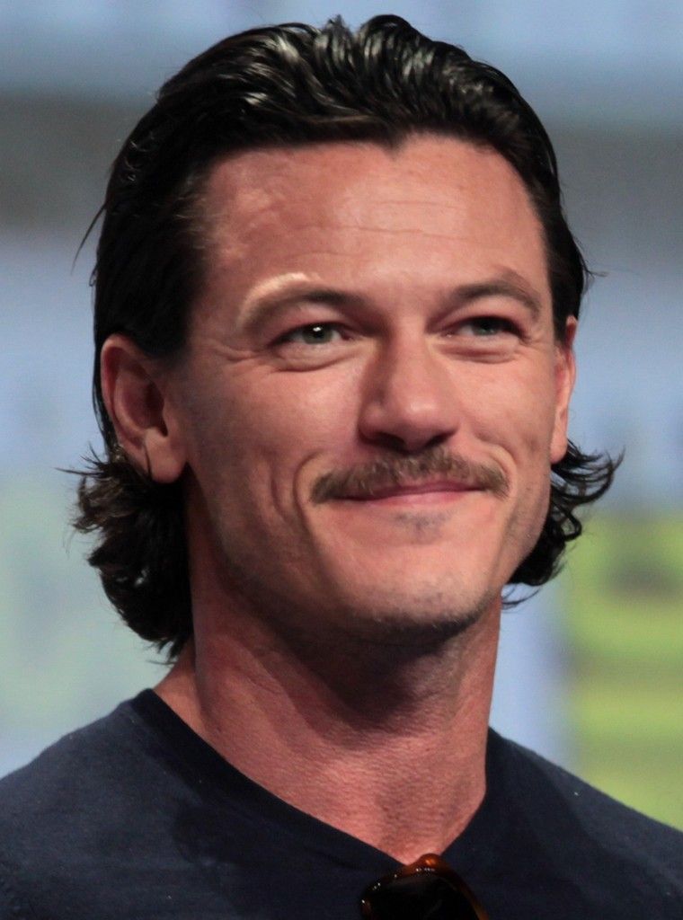 kietas luke evans kirpimas