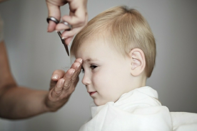 taglio di capelli da ragazzo piccola idea di capelli biondi