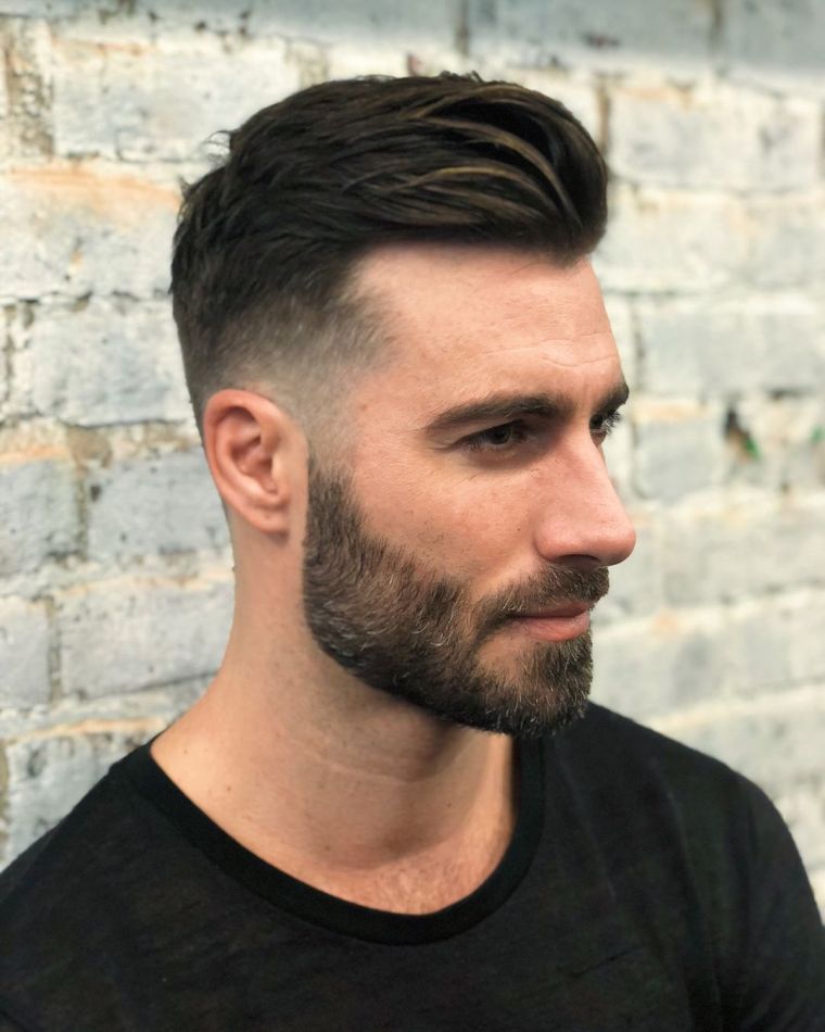 šukuosenos idėja vyrui su barzda