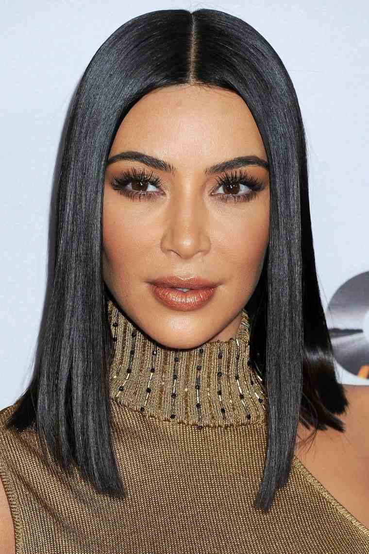 Kim Kardashian šukuosena
