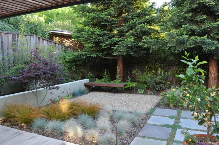 creare un giardino zen in pietra organizzare uno spazio panca in legno