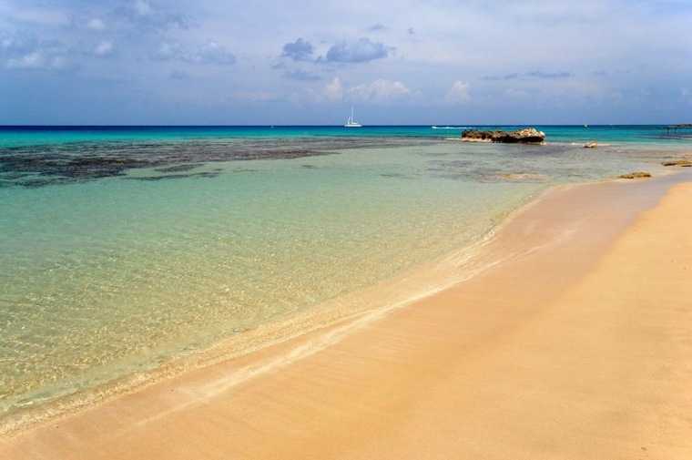 Mediteransko krstarenje plažom-Limnara-Rt-Greko-Cipar