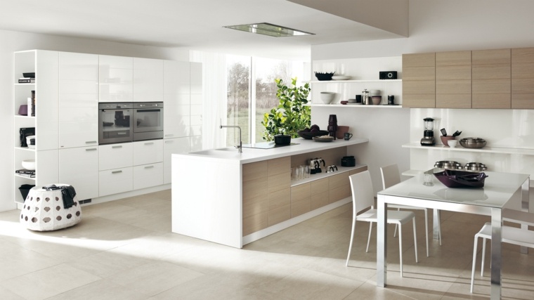 現代的なデザインの漆塗りの白いキッチン