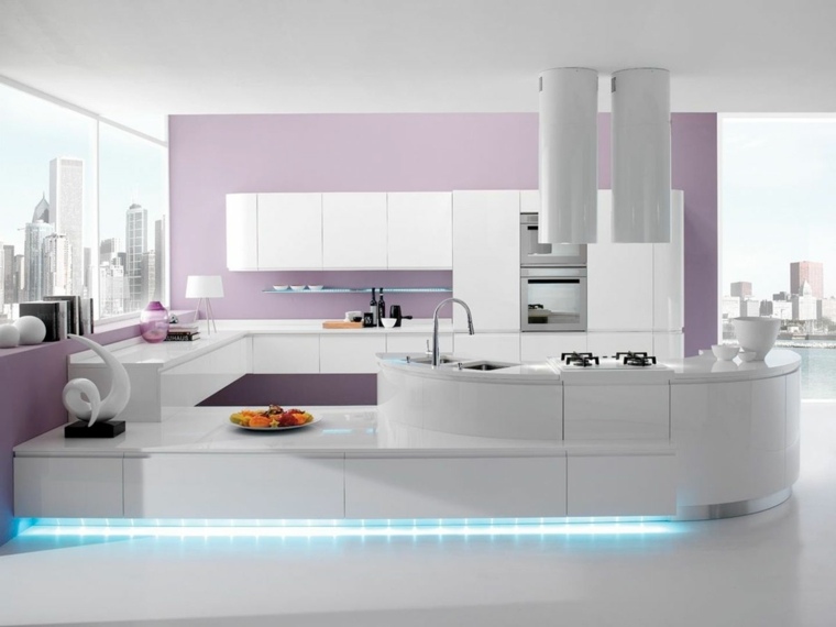 cucina laccata bianca con luci led