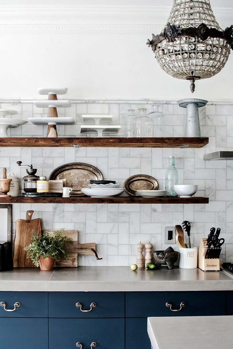 mensole-cucina-illuminazione-legno-design-moderno