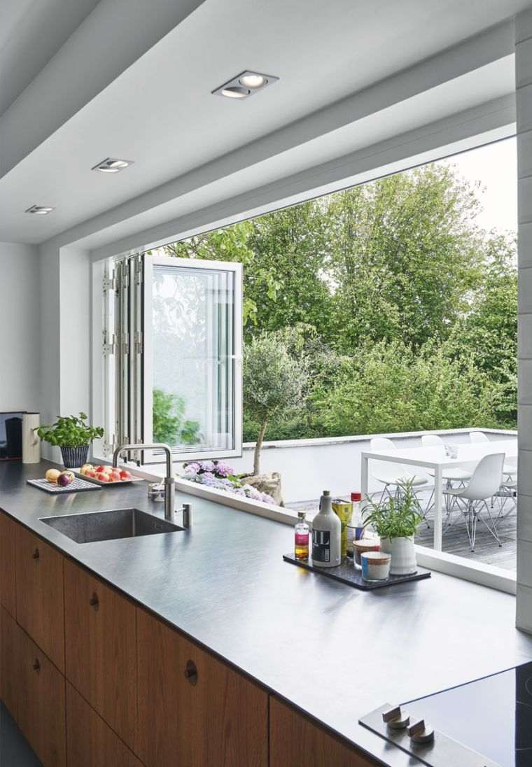 splashback-window-glass-kitchen-layout