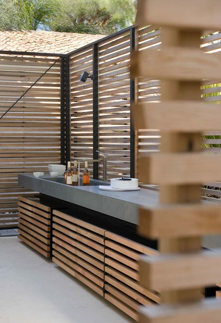 cucina da giardino moderna in legno funzionale