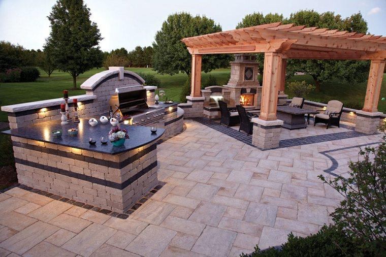 pergola-fire-big-stone