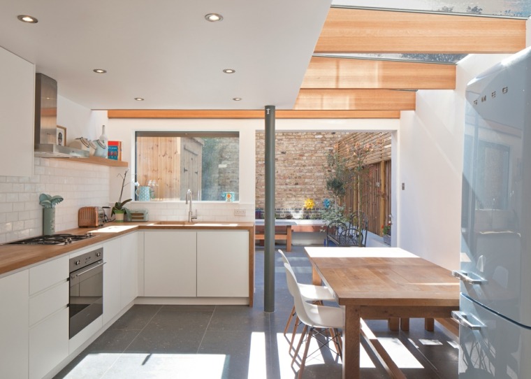 modernus-virtuvės-pratęsimo-namo-deko-medžio led apšvietimas