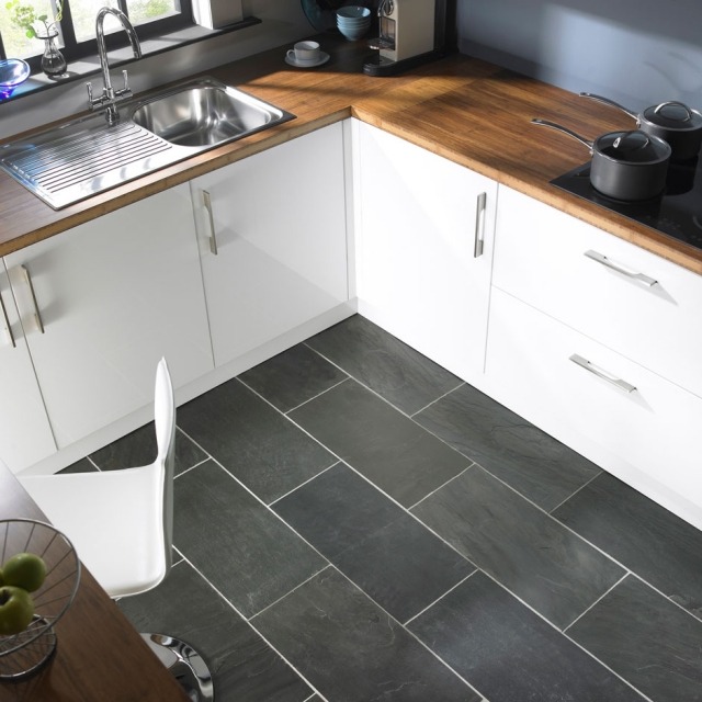 szürke-konyha-eredeti-ötlet-négyszögletes-csempe-padló