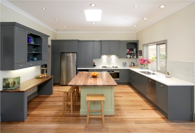 grigio-cucina-idea-originale-mobili-pavimenti-legno