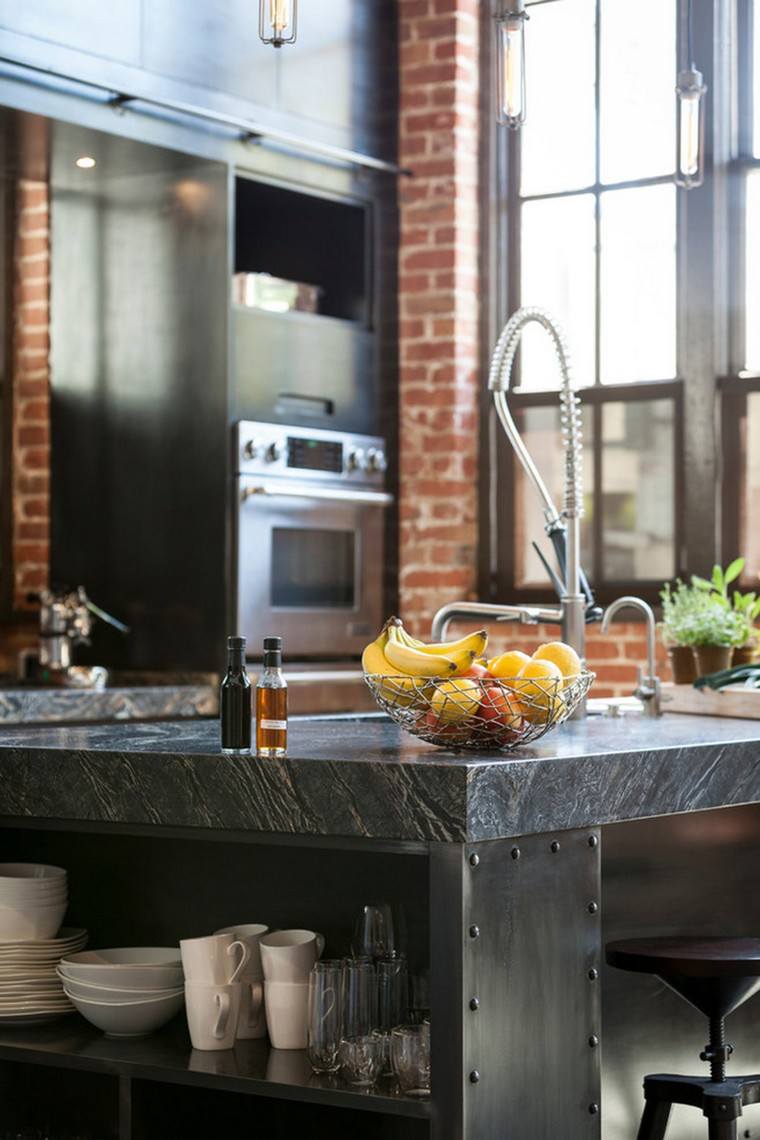 Idee per l'isola della cucina in granito nero design dell'isola della cucina con muro di mattoni rossi